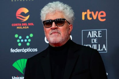 Pedro Almodóvar en la alfombra roja de los Premios Goya en 2020.