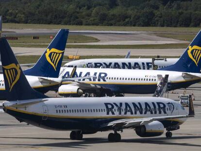 Ryanair prohibirá a los pasajeros hacer filas en el embarque y limitará el servicio a bordo