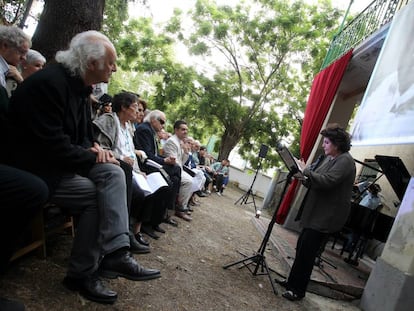 La actriz Charo L&oacute;pez, en el homenaje a Garc&iacute;a Lorca en la casa de Vicente Aleixandre, en Madrid.