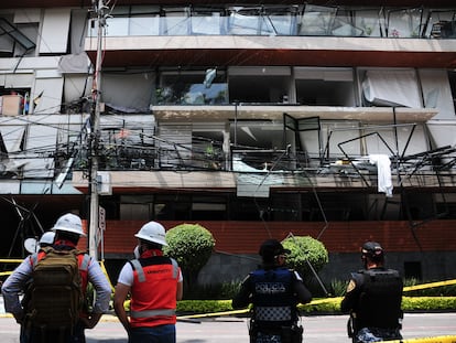 La fachada del edificio en la alcaldía Benito Juárez, en Ciudad de México, luego de la explosión del 16 de agosto de 2021.