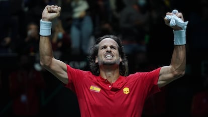 Feliciano López celebra la victoria contra Quiroz.