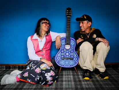 El grupo colombiano de rock Aterciopelados.