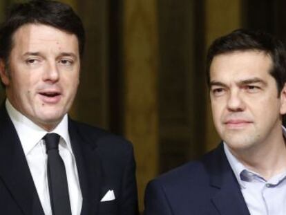 El primer ministro italiano Matteo Renzi y el griego, Alexis Tsipras.  