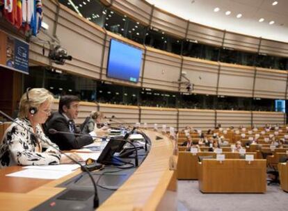 El <b><i>lehendakari</b></i> durante su intervención en el pleno del Comité de las Regiones, en la sede del Parlamento Europeo de Bruselas.
