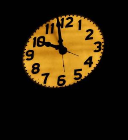 El cambio de horario, que ocurrirá en la próxima medianoche, se conoce en EE.UU. como "horario de ahorro de energía" u "horario de verano" y fue una idea de Benjamin Franklin, un infatigable inventor que, además encontró tiempo para ser uno de los próceres de la independencia. EFE/Archivo
