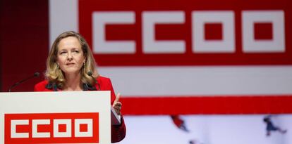 La vicepresidenta primera y ministra de Asuntos Económicos y Transformación Digital, Nadia Calviño interviene en el 12 Congreso Confederal de CCOO.