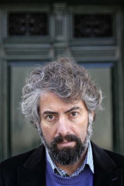 Sr. Chinarro es el alias artístico de Antonio Luque.