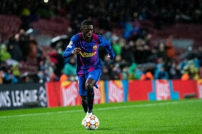 Dembélé, en el partido de Champions ante el Benfica en el Camp Nou.