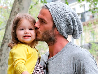 cover harper beckham