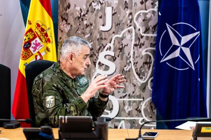 El general de división Ángel Ramón Herrezuelo Pérez, jefe del Mando Conjunto de Operaciones Especiales, el 5 de febrero en la base de Retamares (Pozuelo de Alarcón, Madrid).
