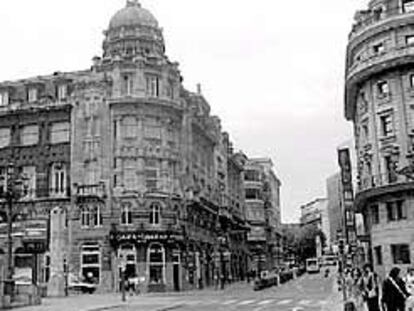 Las viviendas de Solokoetxe supusieron la entrada de la arquitectura vasca en el movimiento moderno
La Sociedad Bilbaína, diseñada por Amann y Amann en 1913, está inspirada en construcciones inglesas de la época.