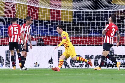 Lionel Messi tras marcar el tercer gol del partido y primero de su cuenta particular.