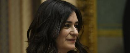 La ministra de Sanidad, Consumo y Bienestar Social, Carmen Montón, durante su comparecencia en la Comisión de Sanidad, Consumo y Bienestar Social del Congreso.