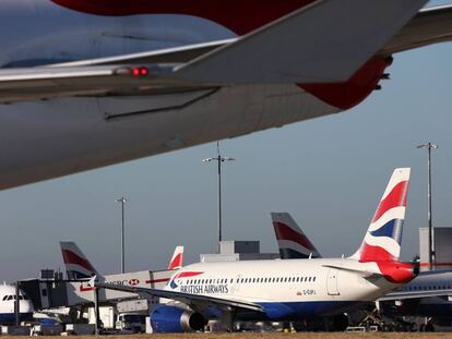 Aviones de British Airways en el aeropuerto de Heathrow, Londres