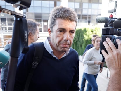 El presidente de la Generalitat valenciana Carlos Mazón a su llegada al centro de Coordinación Emergencias.