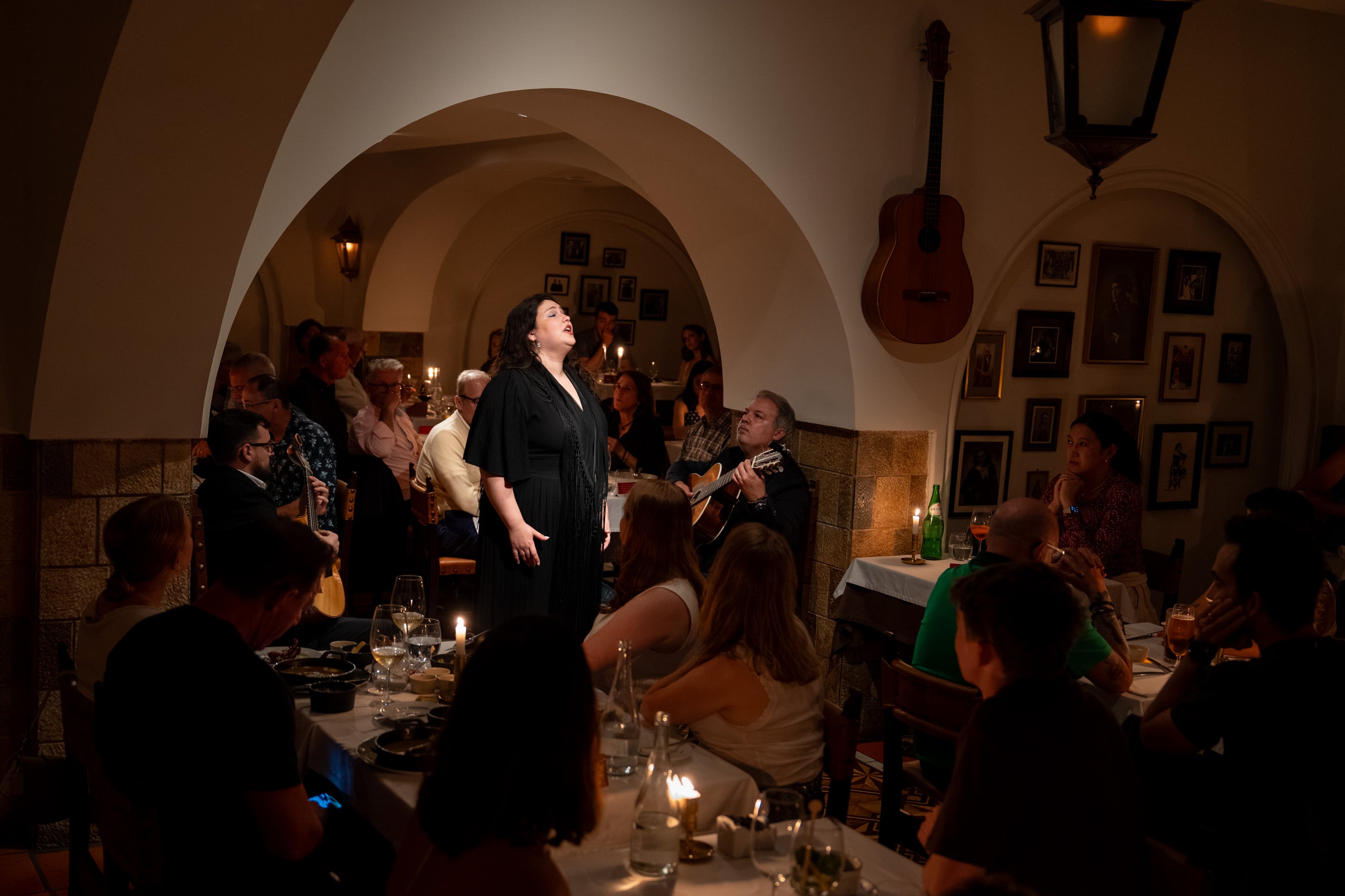 Beatriz Felício cantaba el sábado 23 de mayo en la casa de fados FAIA, en el Bairro Alto de Lisboa.