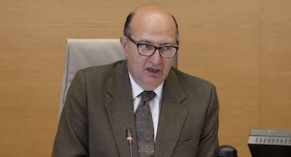 El presidente del Tribunal de Cuentas, Ram&oacute;n &Aacute;lvarez de Miranda, en el Congreso de los Diputados.