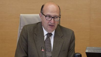 El presidente del Tribunal de Cuentas, Ram&oacute;n &Aacute;lvarez de Miranda, en el Congreso de los Diputados.