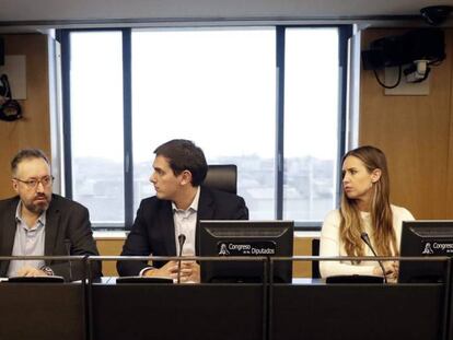 Albert Rivera preside la reuni&oacute;n del grupo parlamentario de Ciudadanos, este martes.