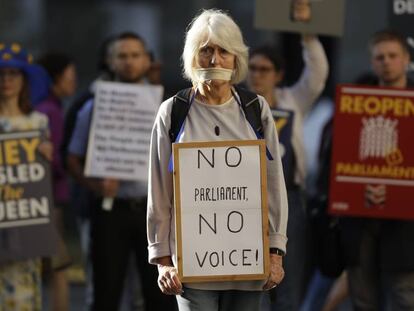 Protesta contra el cierre del Parlamento, este martes frente al Supremo en Londres.