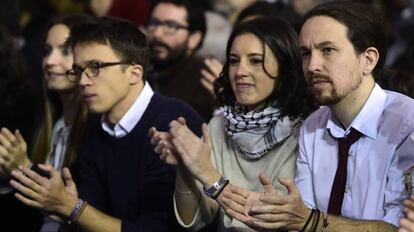 Pablo Iglesias, Irene Montero e Ínigo Errejón en Vistalegre 2.