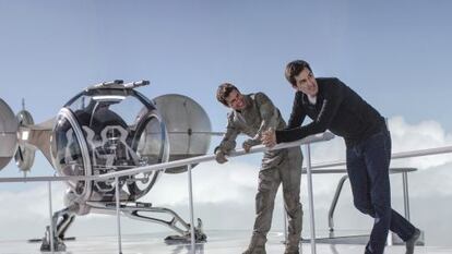 En el plat&oacute; de &#039;Oblivion&#039;, Tom Cruise y Joseph Kosinski