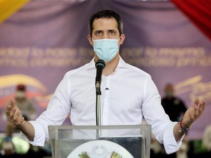 Juan Guaidó durante pronunciamento na segunda-feira em Caracas.