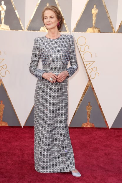 Charlotte Rampling o la elegancia personificada. Está nominada por 45 años y viste un Armani Privé que le sienta como un guante.