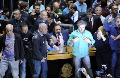 Manifestantes durante invasão da Câmara.