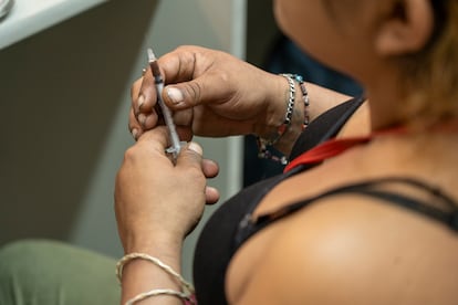 Una usuaria de drogas en Baja California, el 11 de marzo de 2025.
