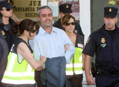 El ex alcalde Antonio Barrientos, cuando fue detenido en junio de 2008.
