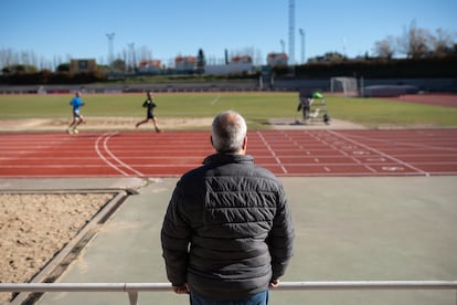 F. J. B. J. presencia un entrenamiento.