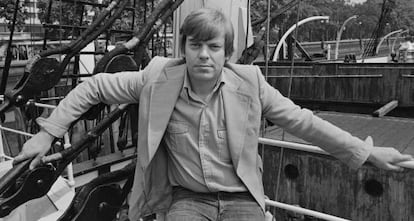 El actor británico de cine, teatro y televisión Warren Clarke.