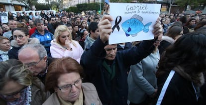 Concentración en Almería tras el asesinato de Gabriel a manos de la pareja de su padre, en marzo de 2018. 