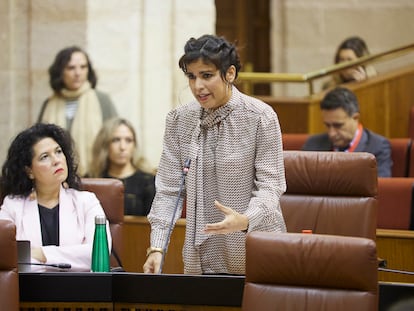 La portavoz Adelante Andalucía, Teresa Rodríguez, durante su intervención en el Parlamento andaluz.