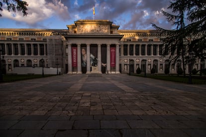 El museo del Prado ha tenido que posponer su exposición 'Invitadas', que se iba a inaugurar el pasado lunes.