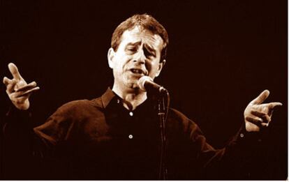 Ovidi Montllor, en un concierto en 1991.