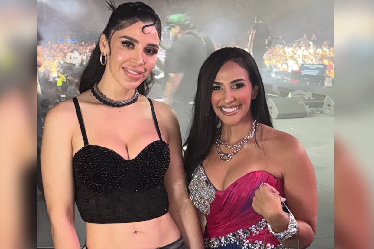 Emma Coronel hace una inesperada aparición en el escenario de un festival de música mexicana en Los Ángeles