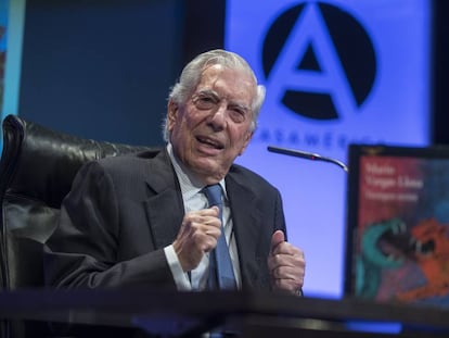 Vargas Llosa presenta en Madrid  su novela 'Tiempos Recios'.