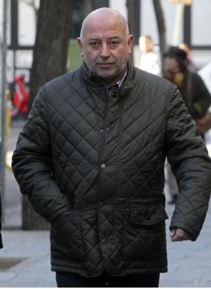 Manuel Bran, primo político de José Blanco, a su llegada al Tribunal Supremo.