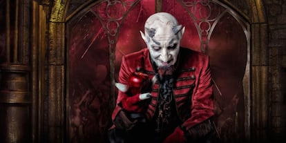 Suso Silva, protagonista y creador de espect&aacute;culos que combinan circo y terror.