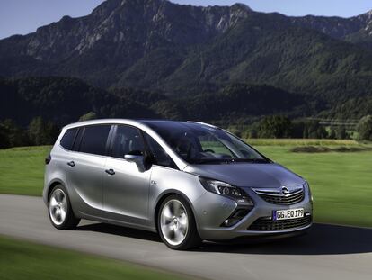 El Zafira Tourer mide 4,65 metros de largo y presenta una estampa estilizada. Incluye siete plazas de serie.