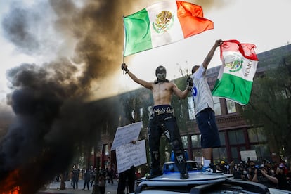 Las autoridades han llamado a la calma y a protestar pacíficamente para no dar motivos a Trump de escalar la situación.