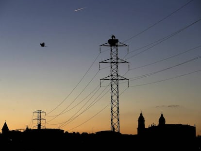 Instalación eléctrica en Pamplona (Navarra), en una imagen de archivo.