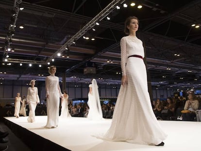 Desfile de vestidos de novia durante la anterior edición de 1001 Bodas.