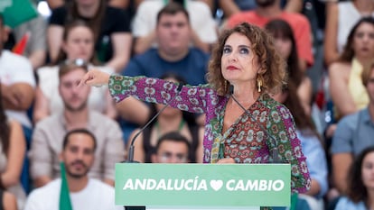 La secretaria general del PSOE-A y candidata socialista a la Junta de Andalucía, María Jesús Montero, este domingo en Málaga.