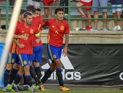 Los jugadores sub-21 en el partido ante Italia del pasado viernes.