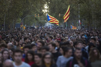 Los manifestantes marchaban el martes por las calles de Barcelona, en el segundo día de protestas tras la sentencia del 'procés'.