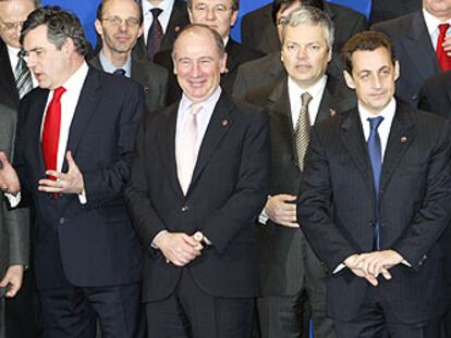 Gordon Brown, Rodrigo Rato, Didier Reynders y Nicolas Sarkozy (de izquierda a derecha) en el Ecofin del 3 de abril.