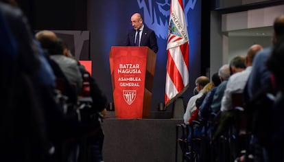 Elizegi, durante la asamblea de este domingo en Bilbao.